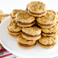 Peanut Butter Oat Cookies with Chocolate Fluff Filling